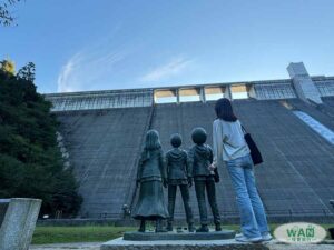 oyama-dam-bronze-statue