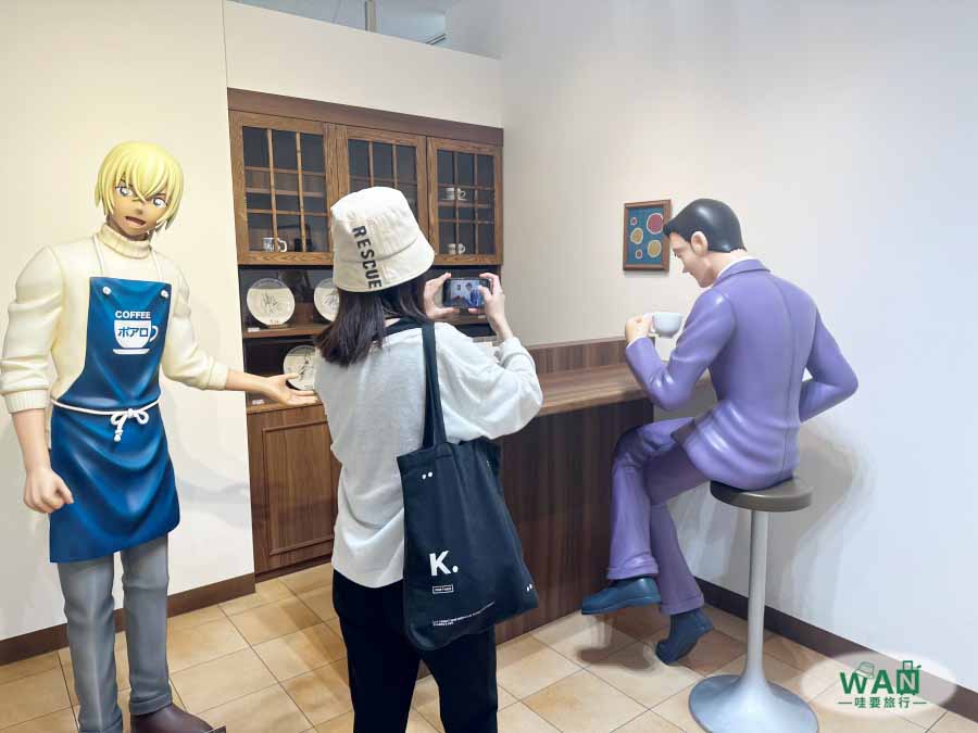 柯南機場雕像安室透