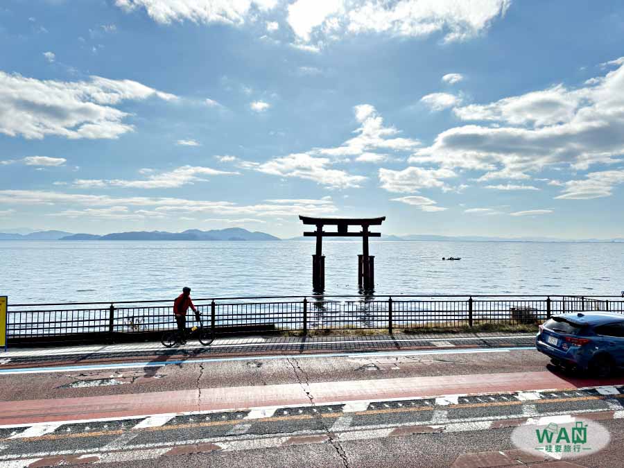 白鬚神社海上鳥居
